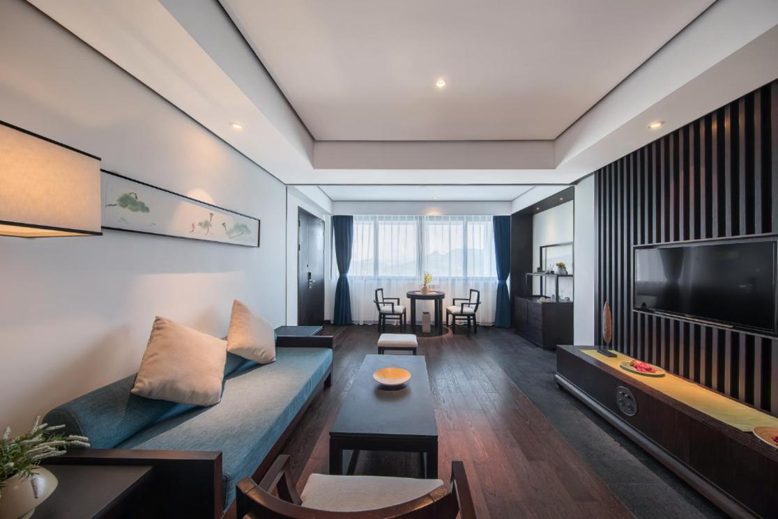 Howard Johnson Sandalwoods Resort Huizhou Huidong Bagian luar foto